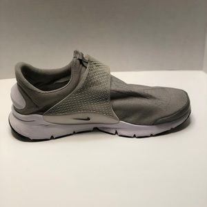 nike sock dart size 14